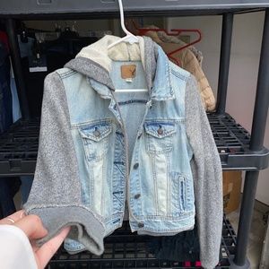 AE sweatshirt jean jacket